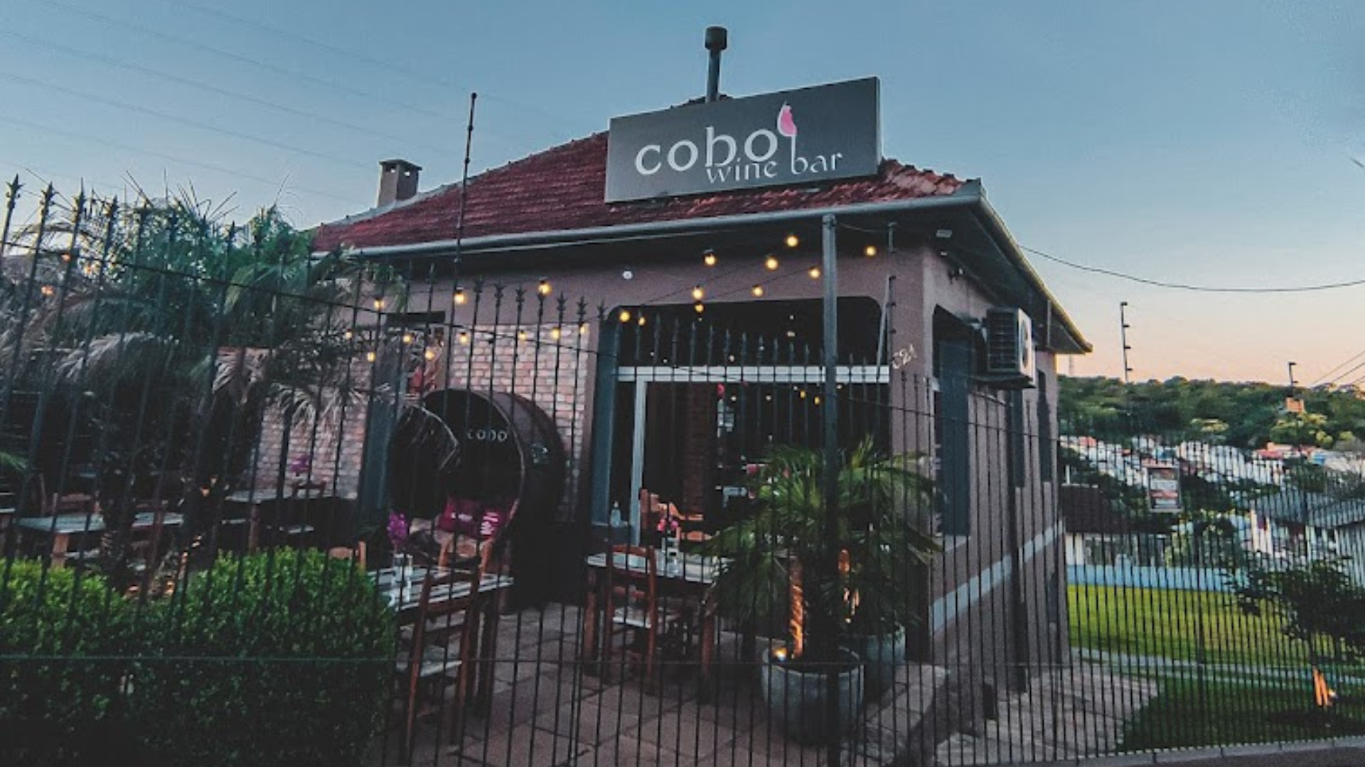 cobo wine bar
