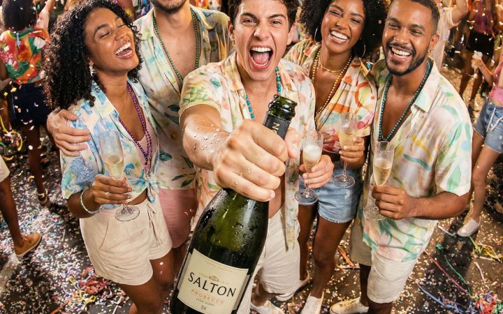 Drinks para o Carnaval: refrescantes, fáceis e com a cara do verão